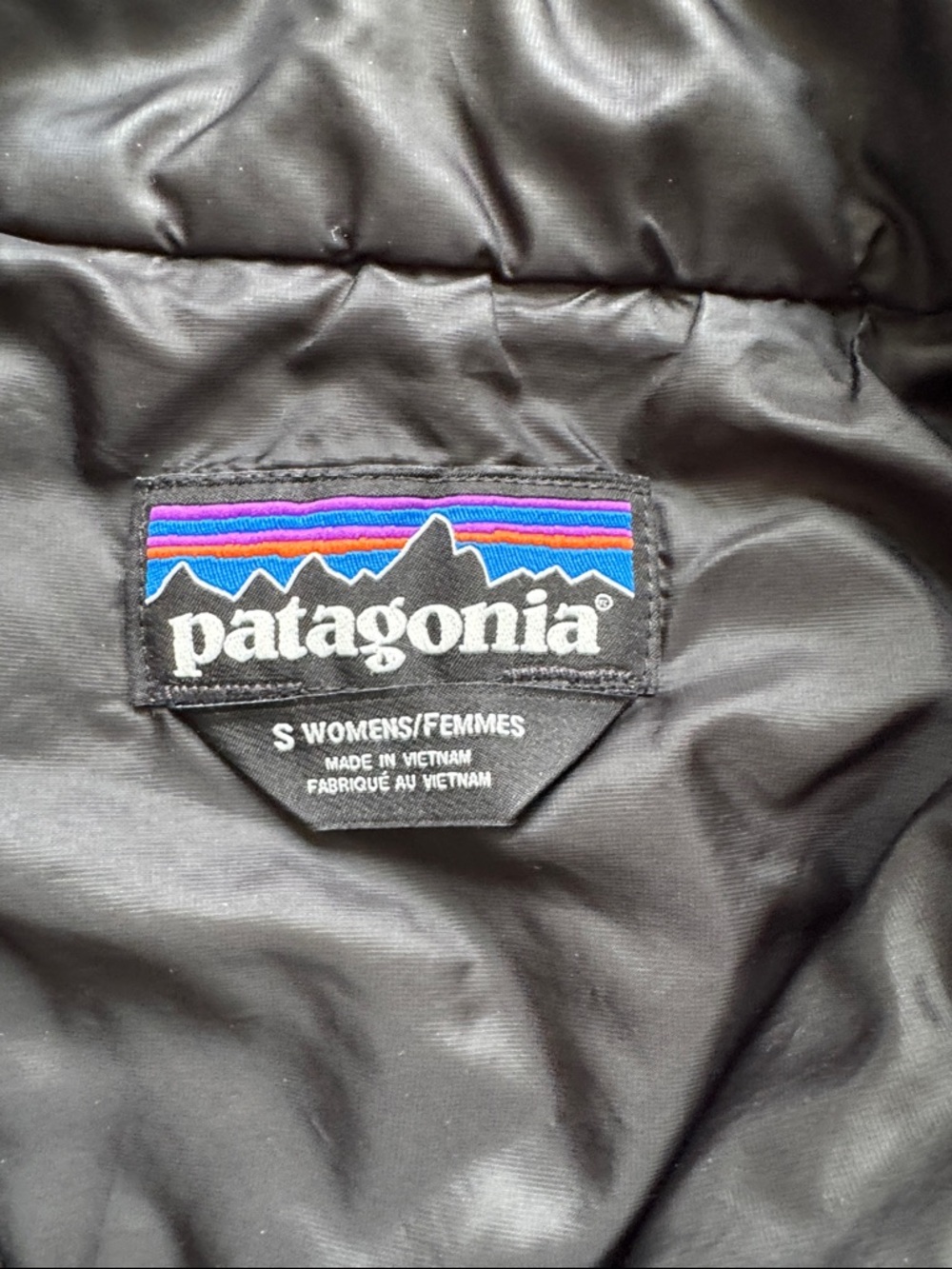 Patagonia Women's Nano Puff Vest — Charcoal Gray - Picture 4 of 6